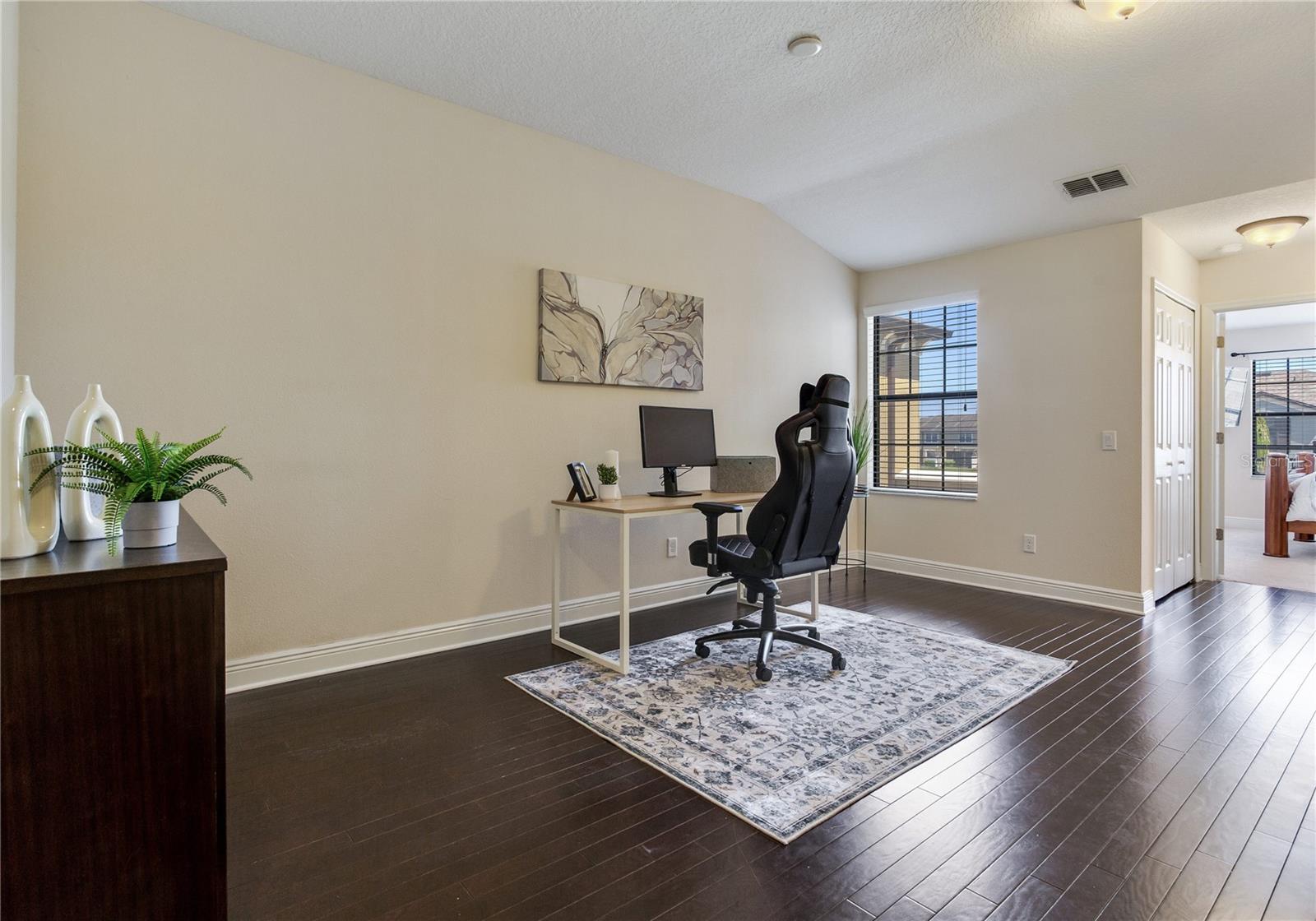 Image 28 of 46 For 11604 Crowned Sparrow Lane