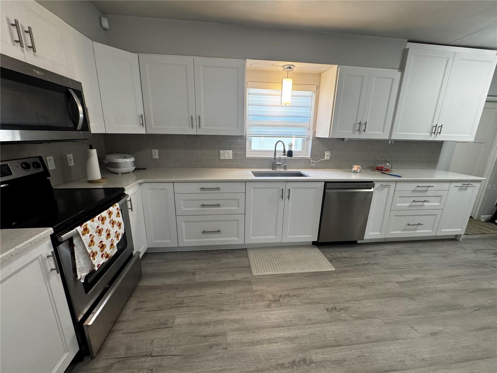 Image 18 of 44 For 6914 Ola Avenue