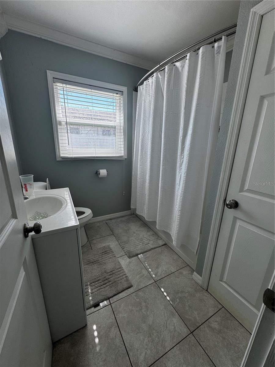 Image 22 of 44 For 6914 Ola Avenue