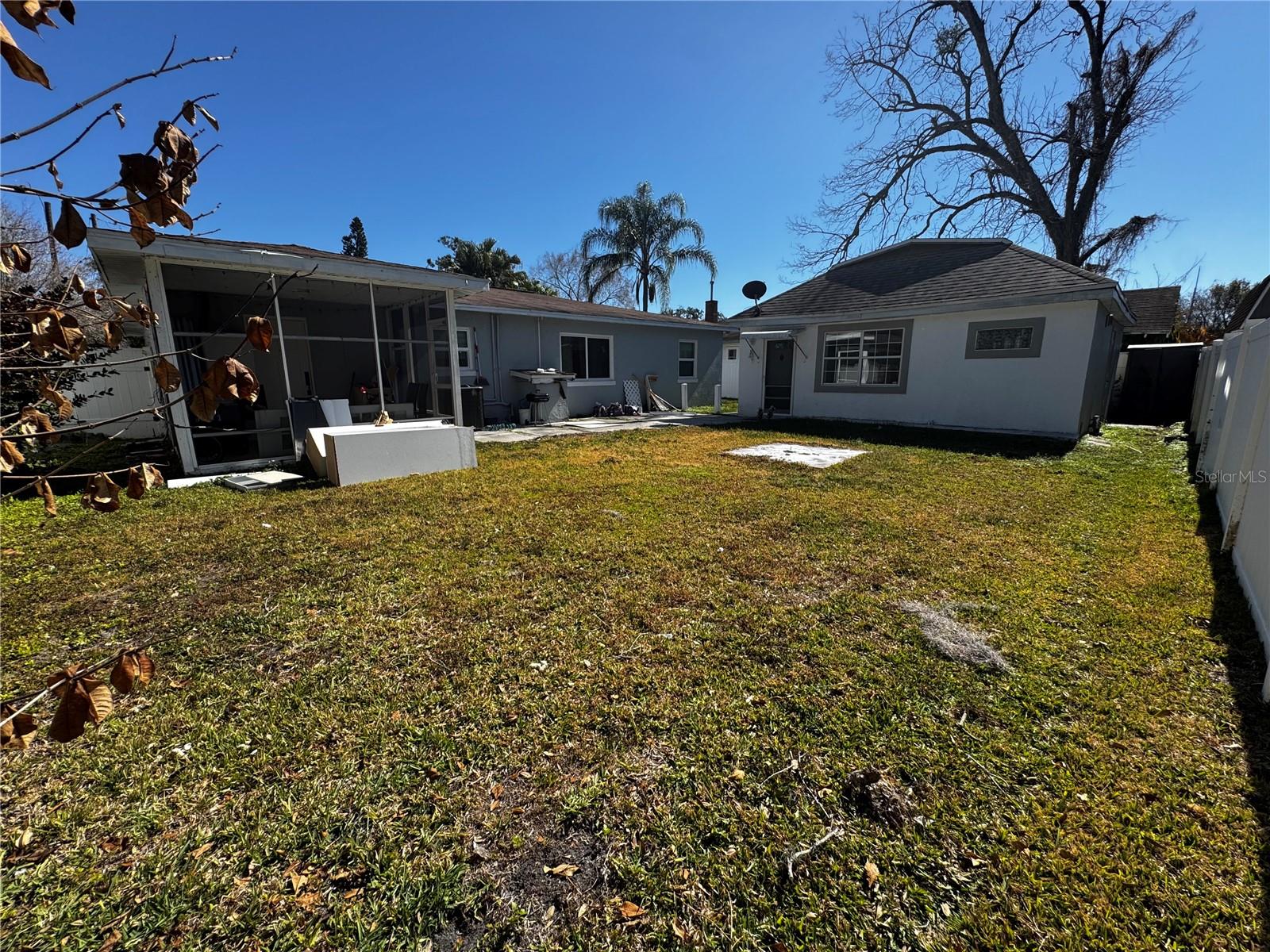 Image 31 of 44 For 6914 Ola Avenue