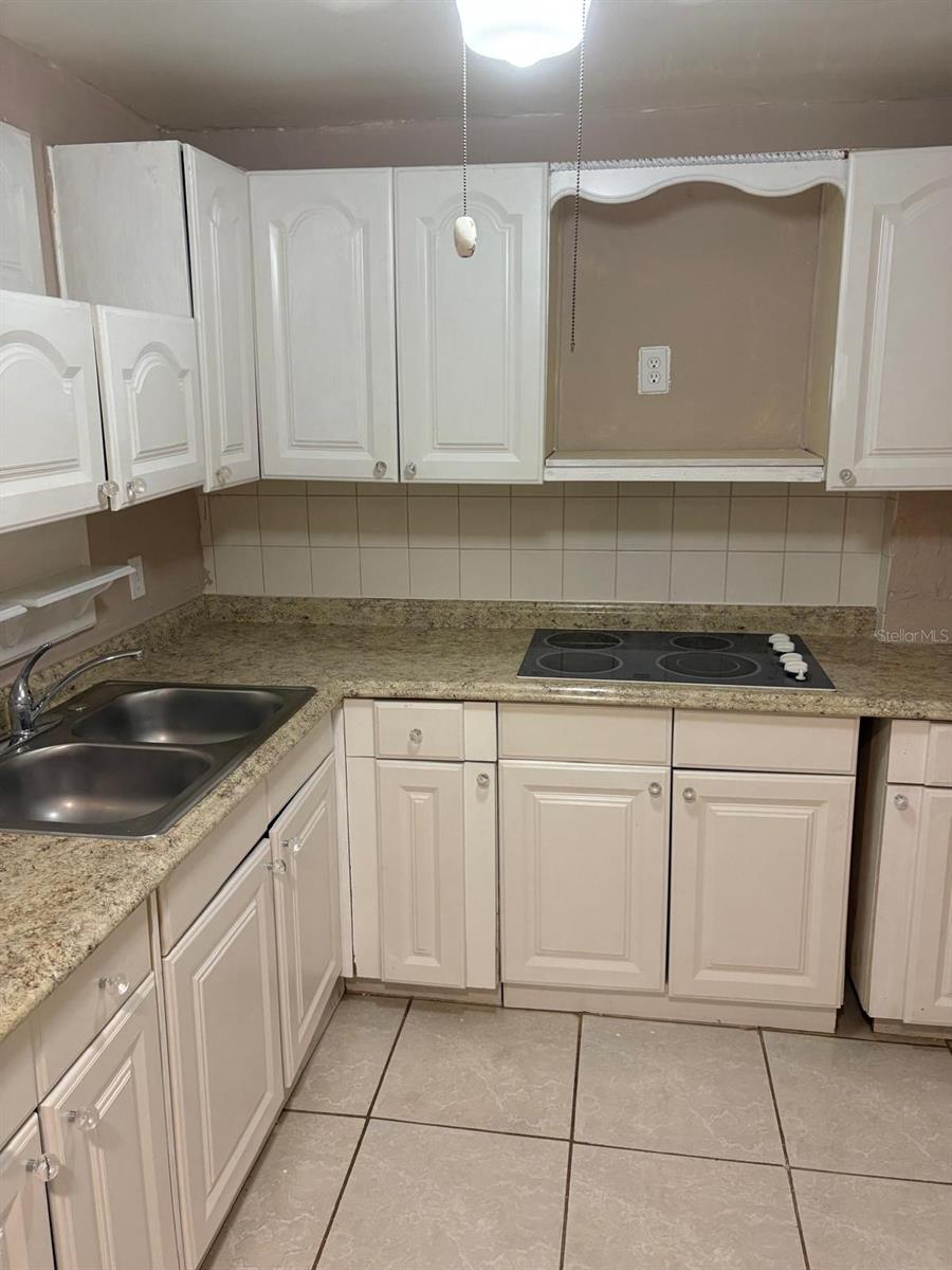 Image 40 of 44 For 6914 Ola Avenue