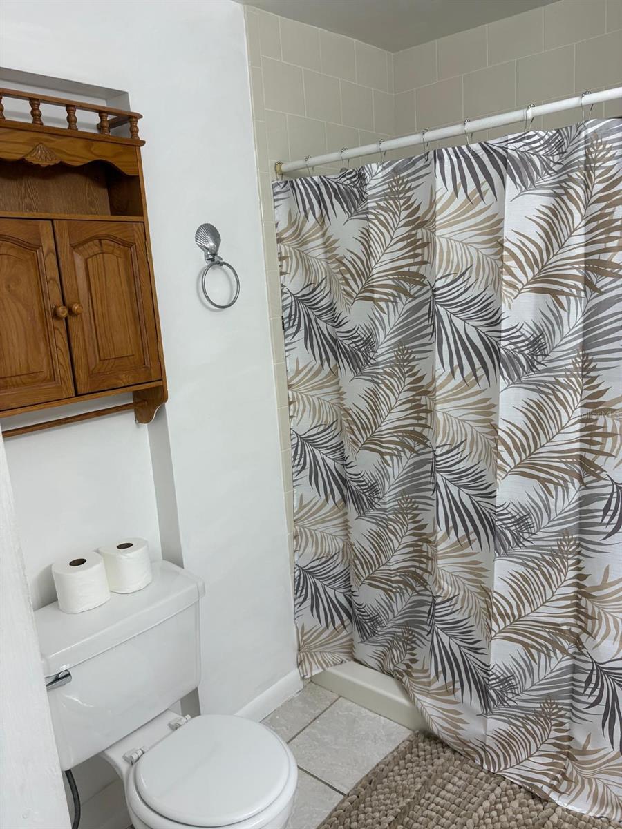 Image 42 of 44 For 6914 Ola Avenue