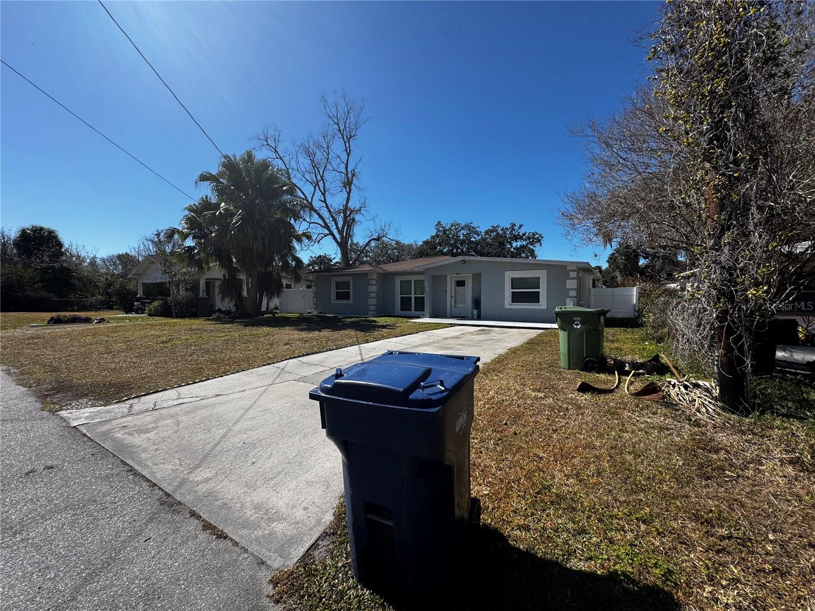 Image 5 of 44 For 6914 Ola Avenue