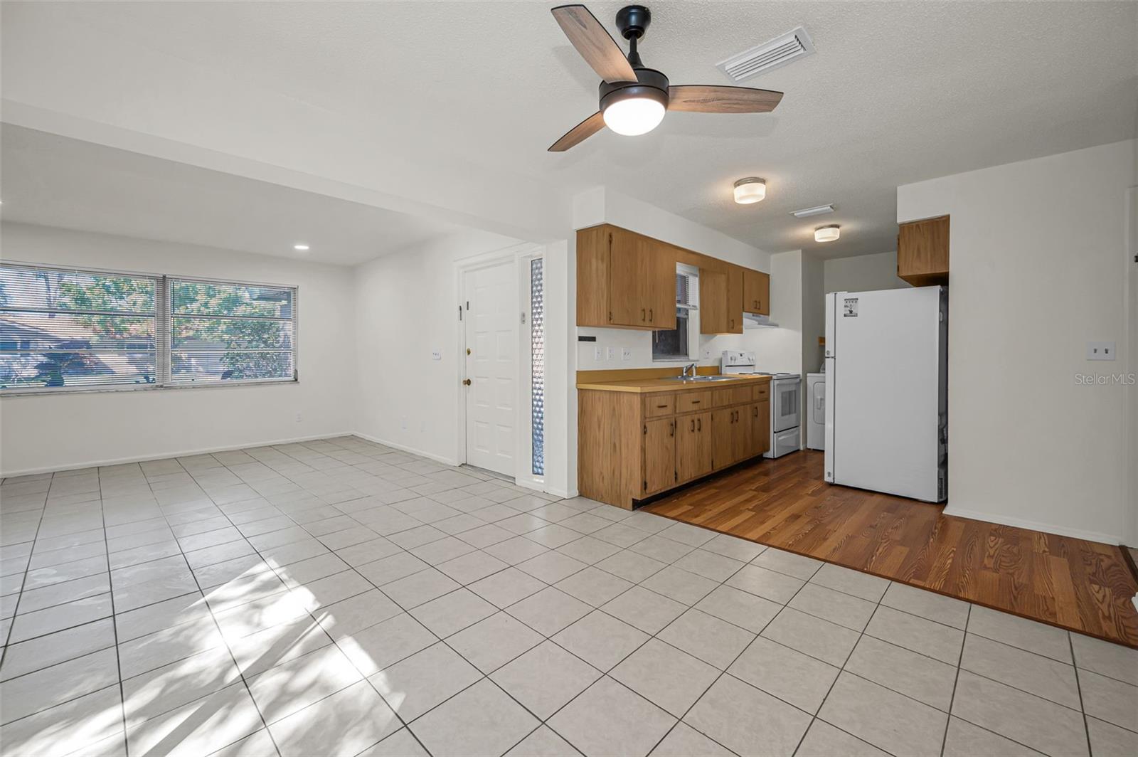 Image 13 of 33 For 2664 Sunny Breeze Avenue