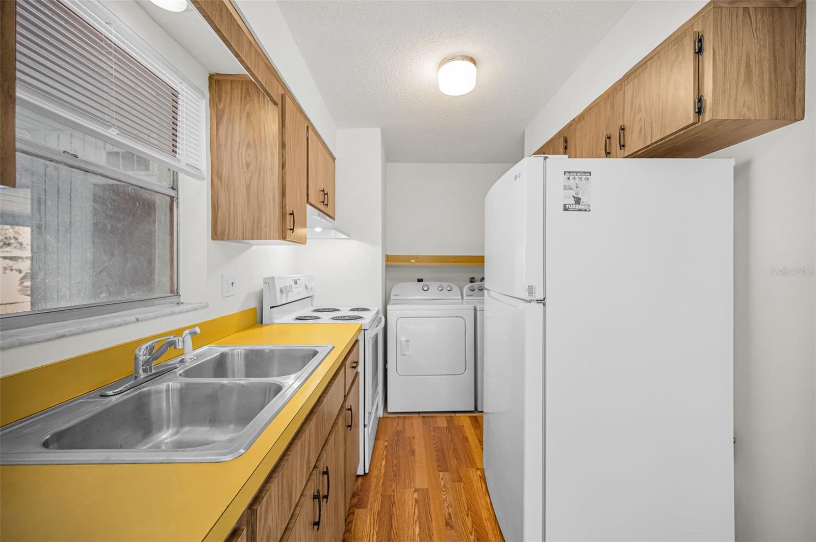 Image 17 of 33 For 2664 Sunny Breeze Avenue