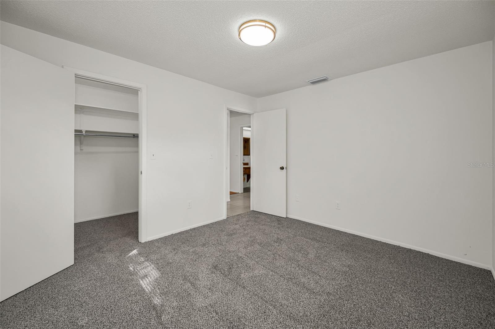 Image 21 of 33 For 2664 Sunny Breeze Avenue