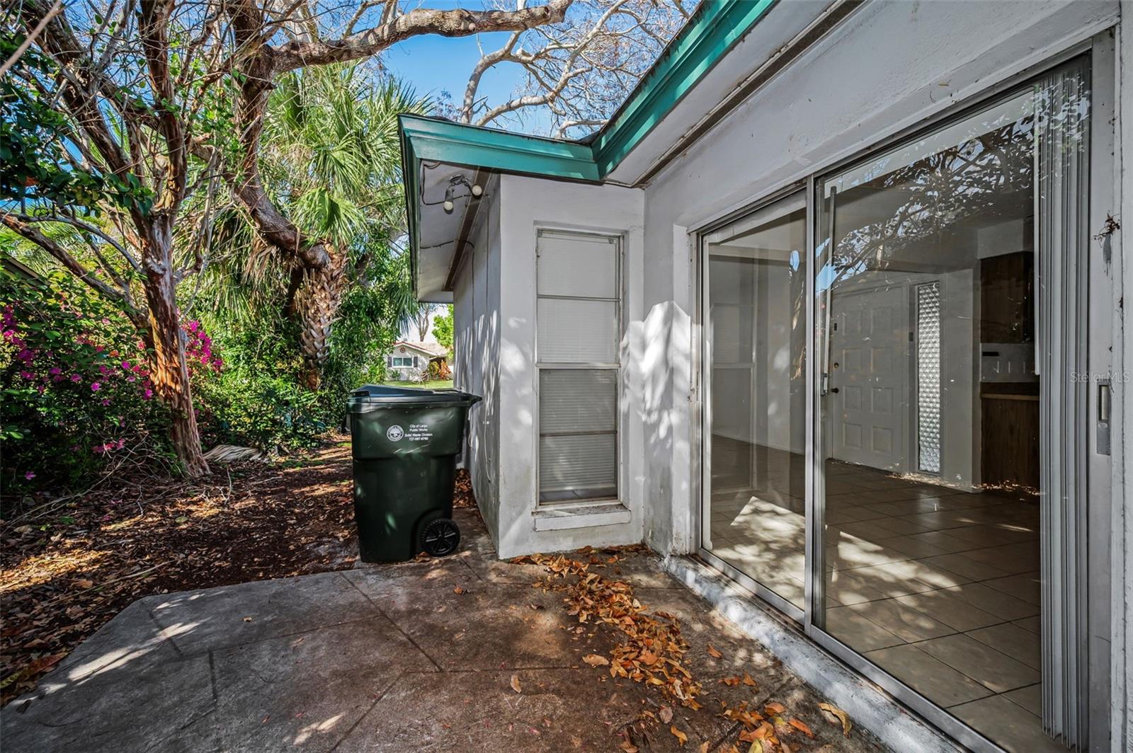 Image 27 of 33 For 2664 Sunny Breeze Avenue