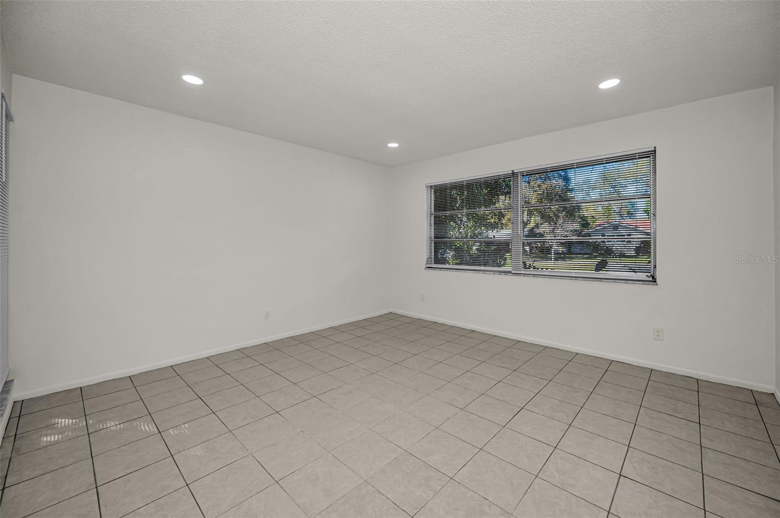 Image 8 of 33 For 2664 Sunny Breeze Avenue