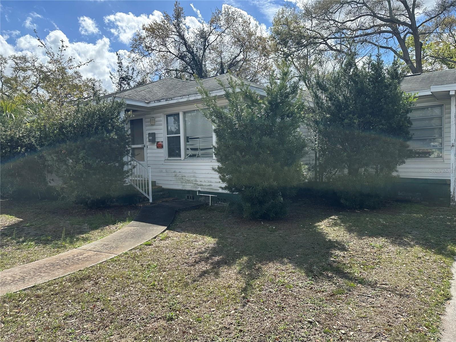 Image 8 of 8 For 3620 Azeele Street