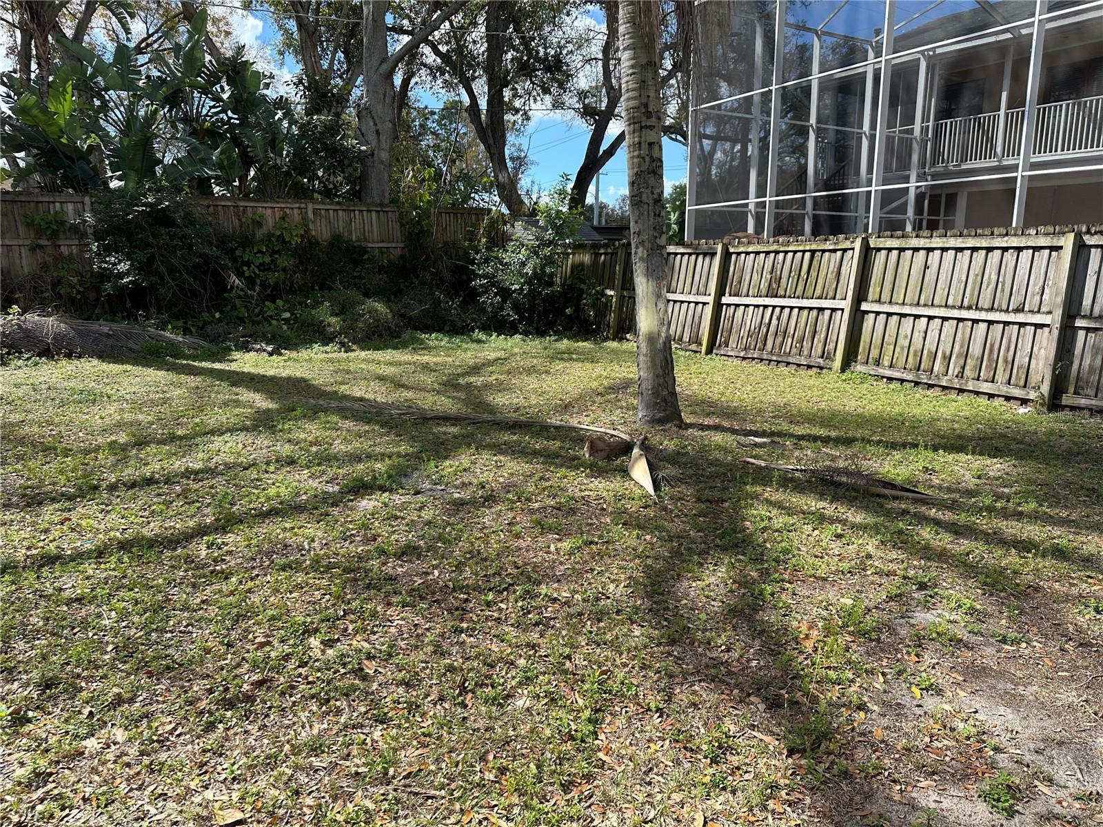 Image 5 of 8 For 3620 Azeele Street