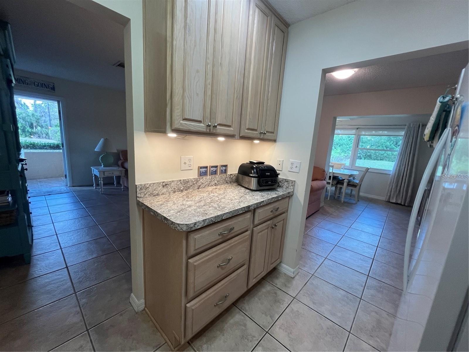 Image 15 of 28 For 1907 Canterbury Lane 10