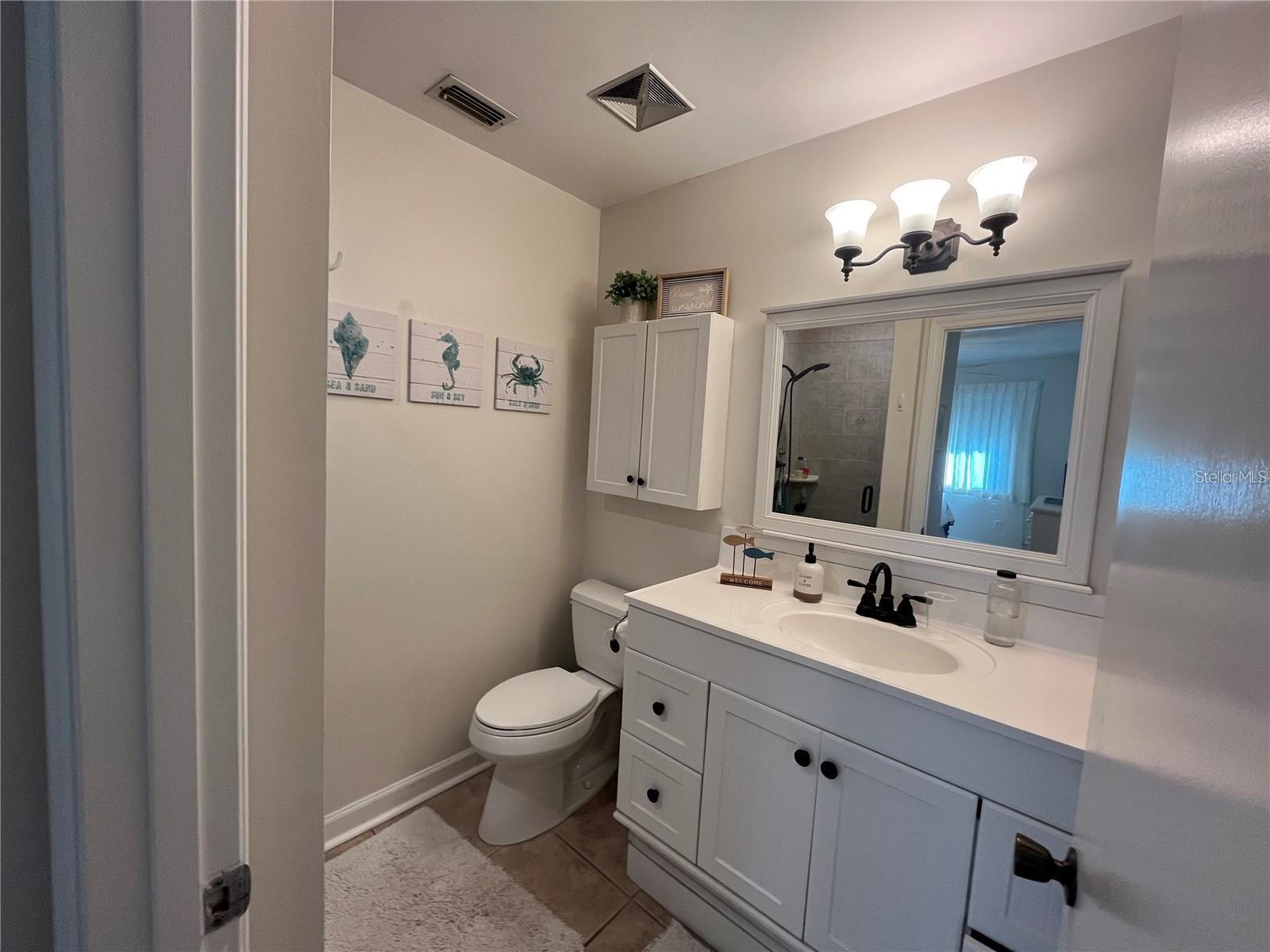 Image 16 of 28 For 1907 Canterbury Lane 10