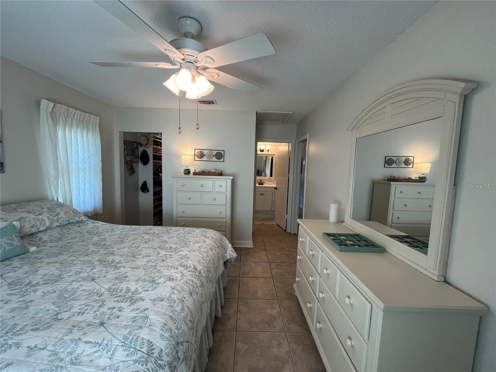 Image 18 of 28 For 1907 Canterbury Lane 10