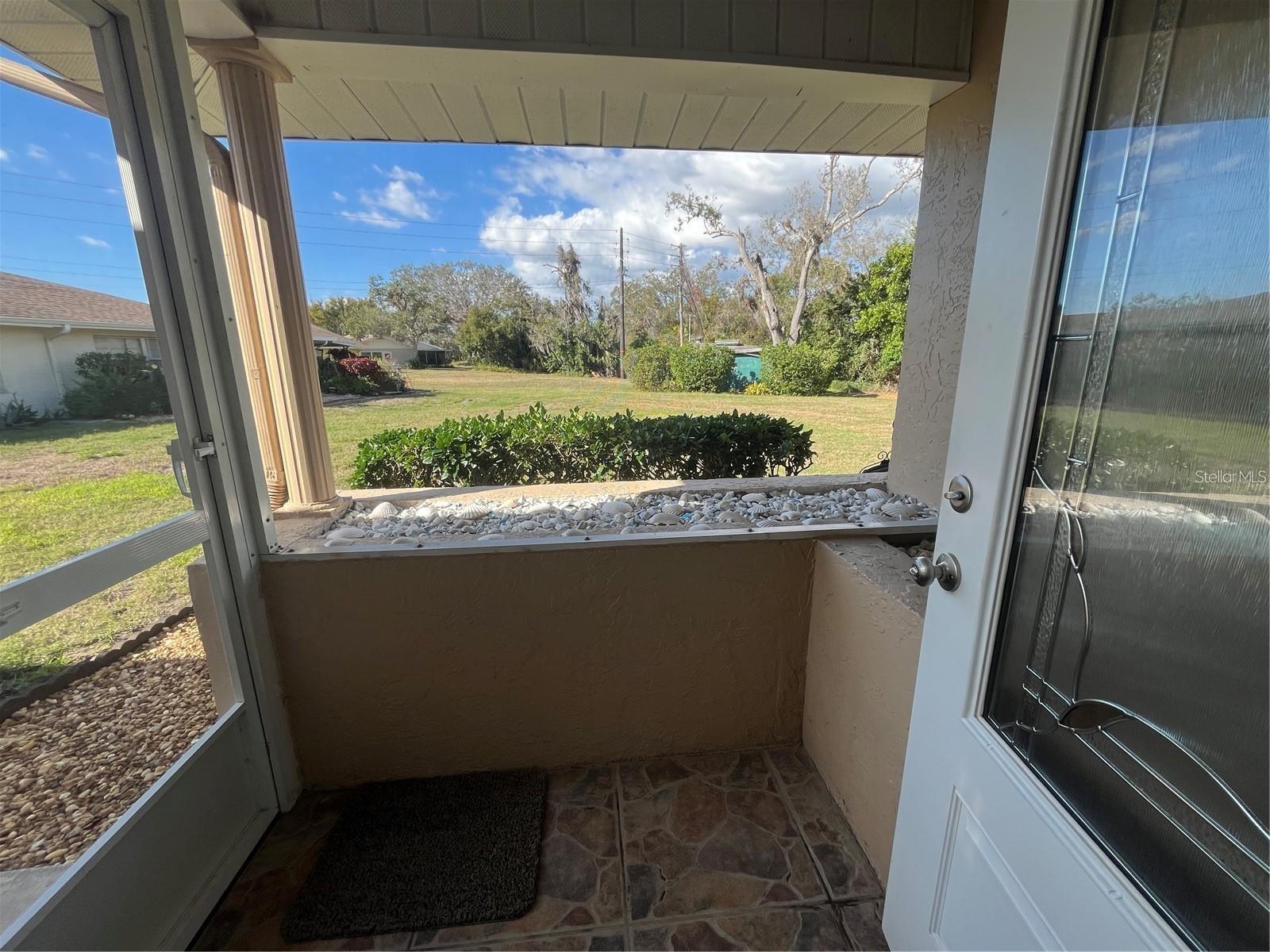 Image 6 of 28 For 1907 Canterbury Lane 10