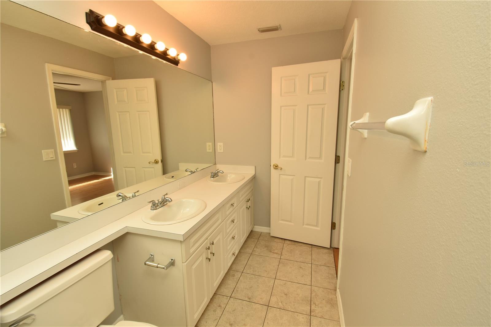 Image 31 of 50 For 8334 Civic Road 3