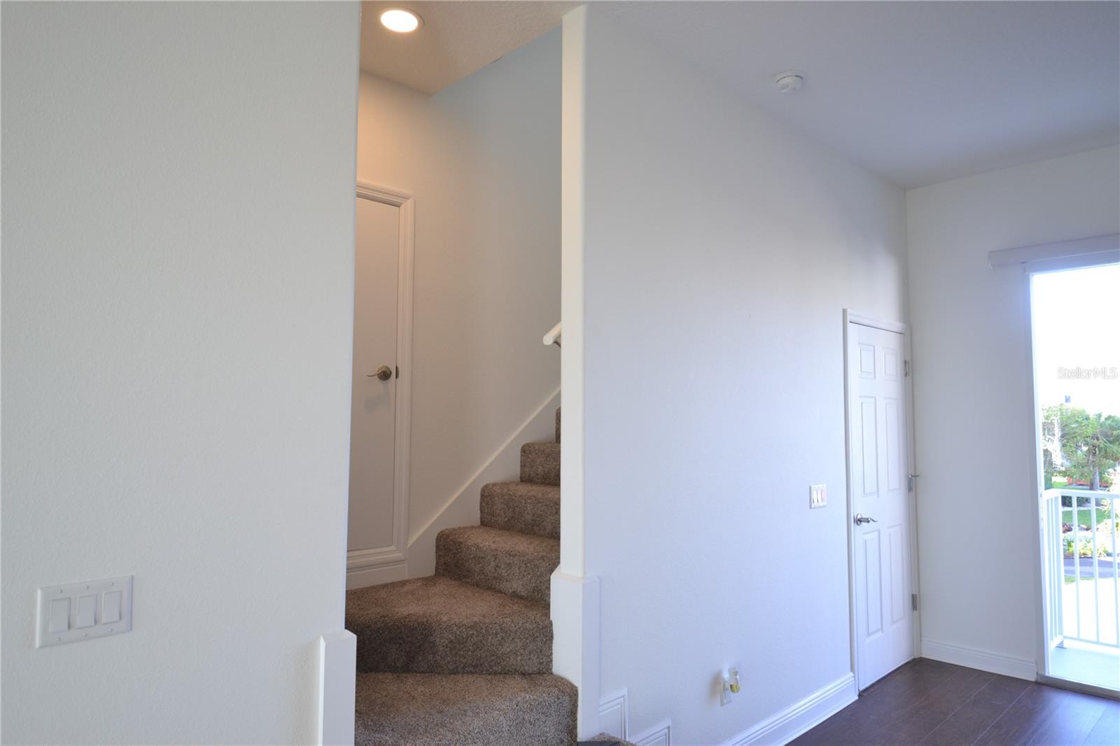 Image 11 of 31 For 5732 Biscayne Court