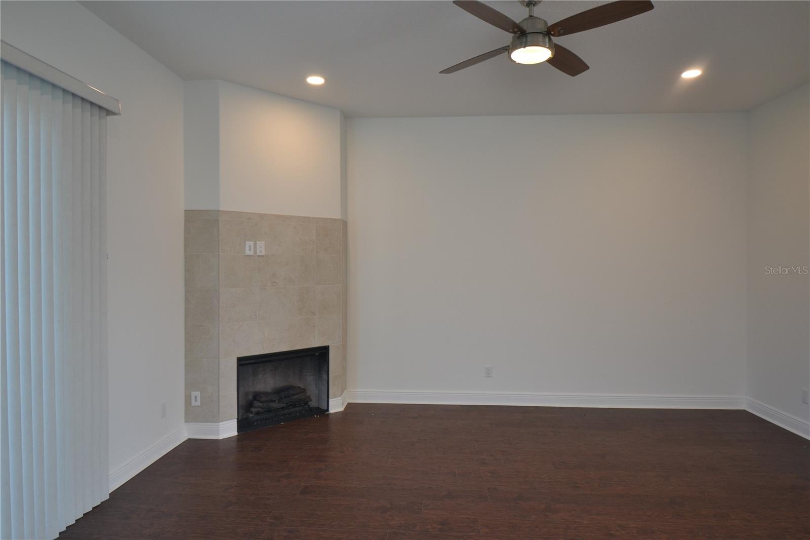 Image 4 of 31 For 5732 Biscayne Court