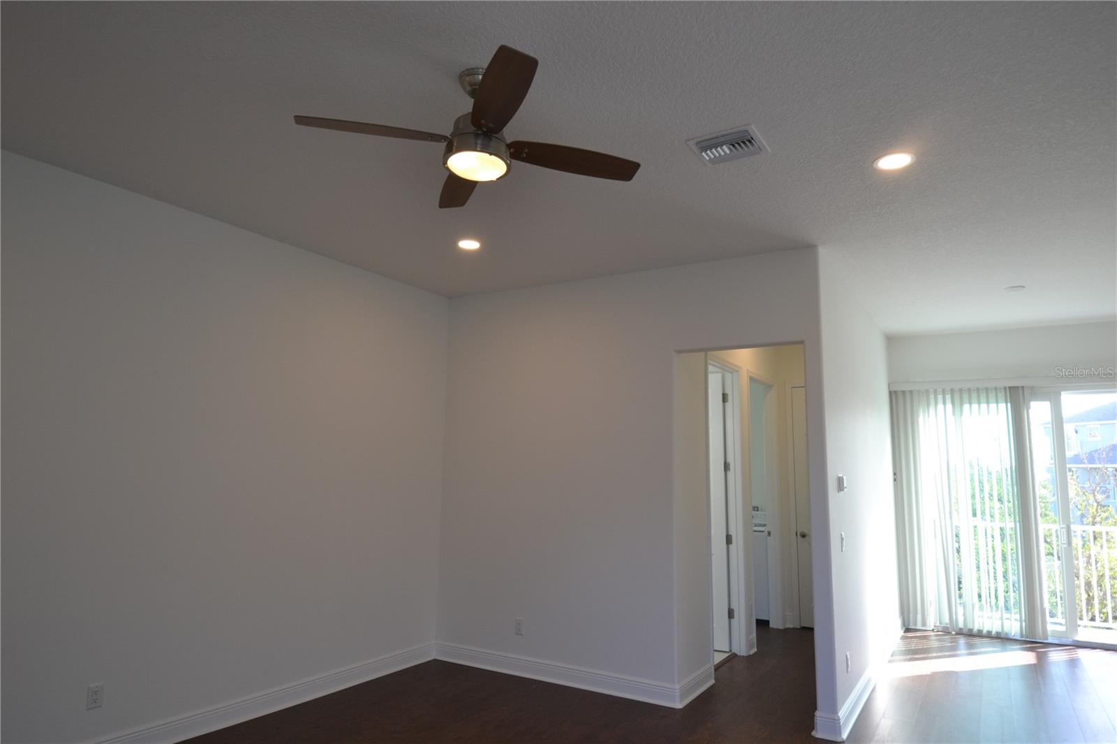 Image 5 of 31 For 5732 Biscayne Court