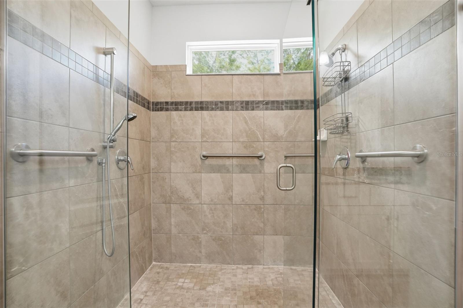 Image 25 of 53 For 4 Vinca Street