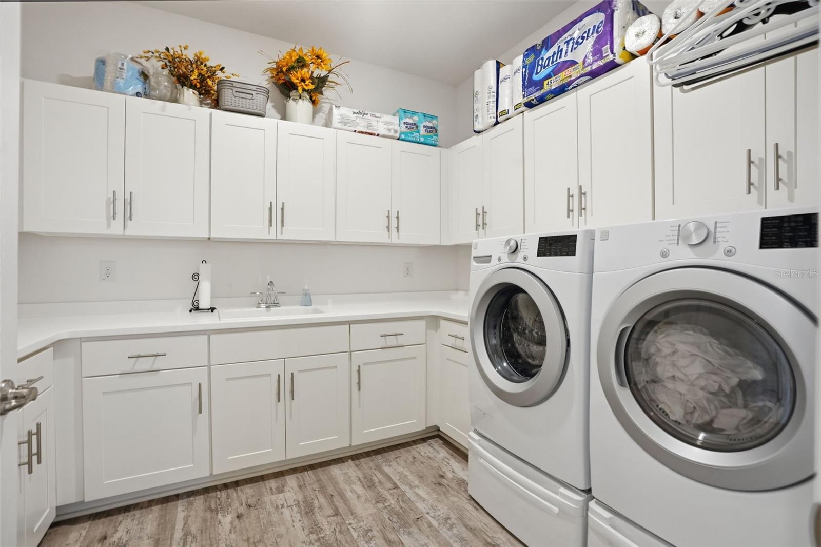 Image 38 of 53 For 4 Vinca Street