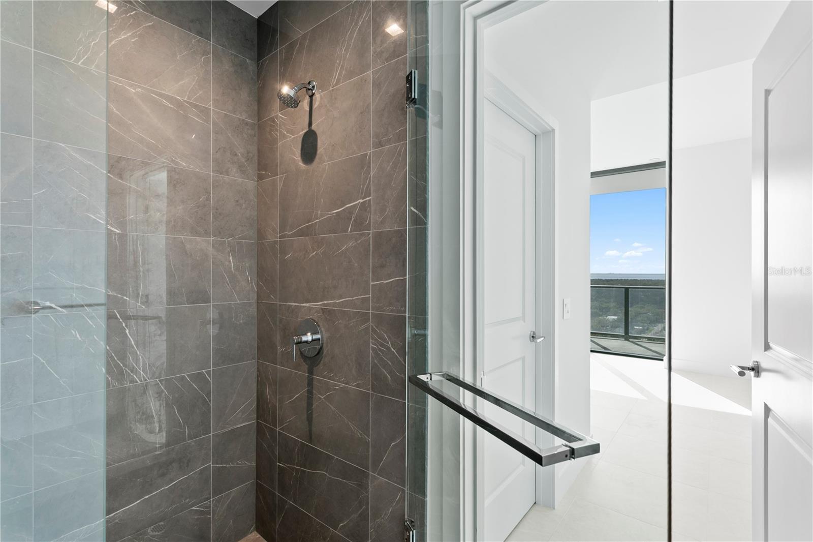 Image 37 of 96 For 3015 Ysabella Avenue 2403