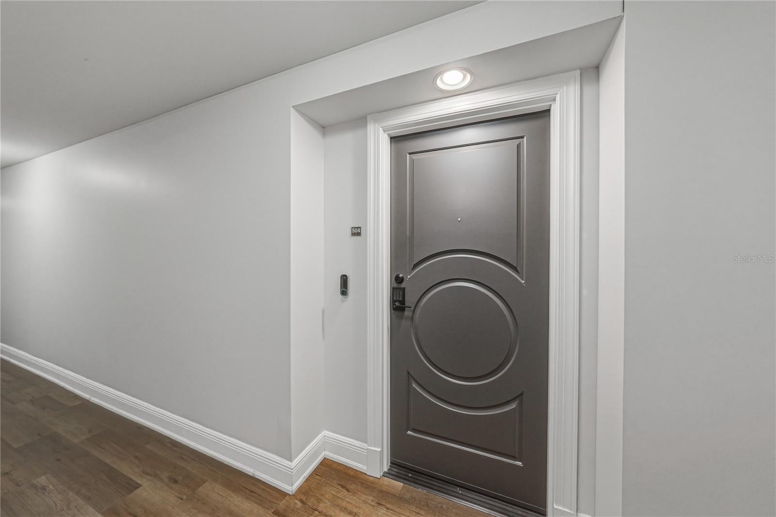 Listing photo id 0 for 1227 Madison Street 504