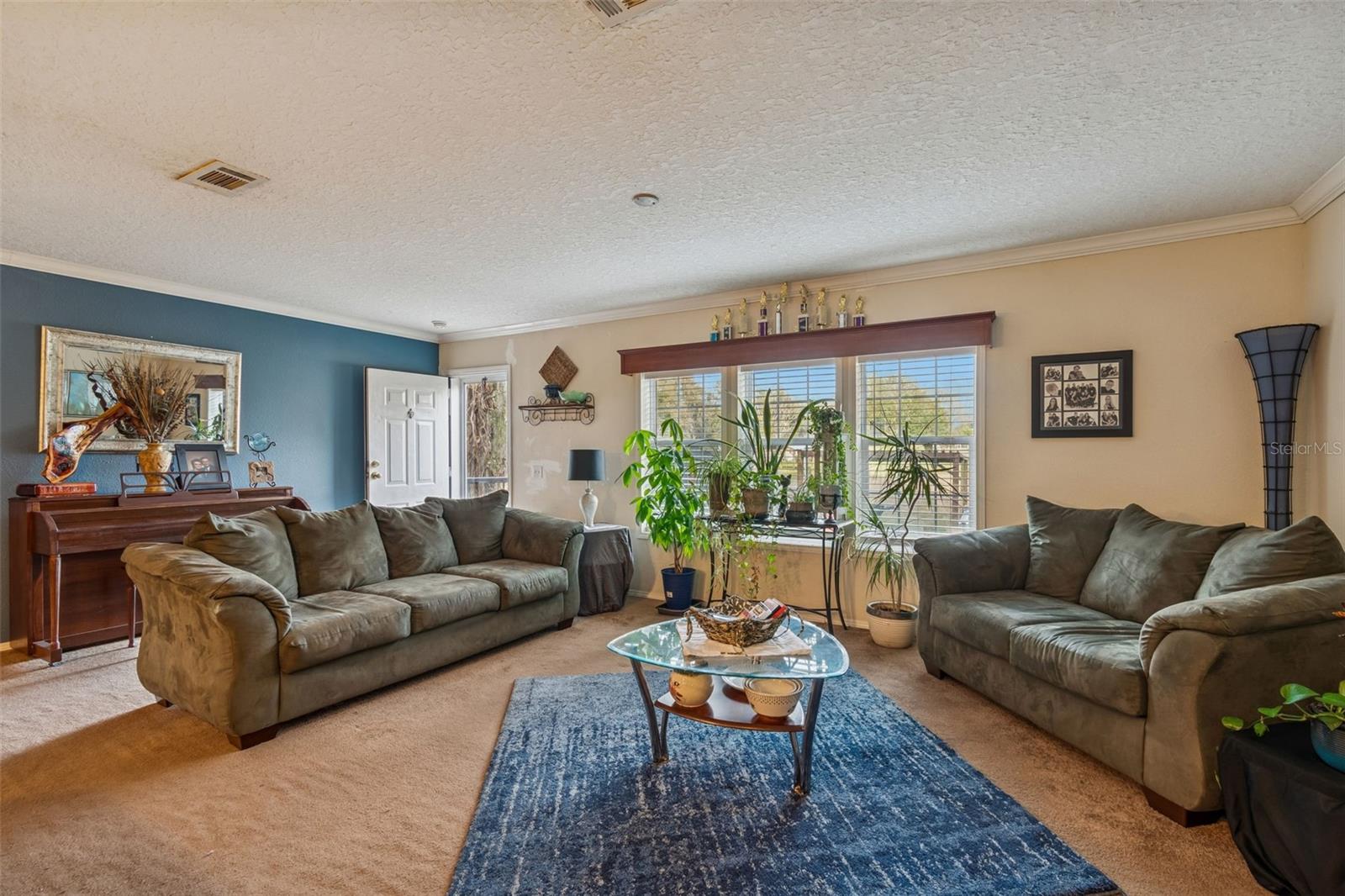 Image 13 of 57 For 27435 Holiday Drive