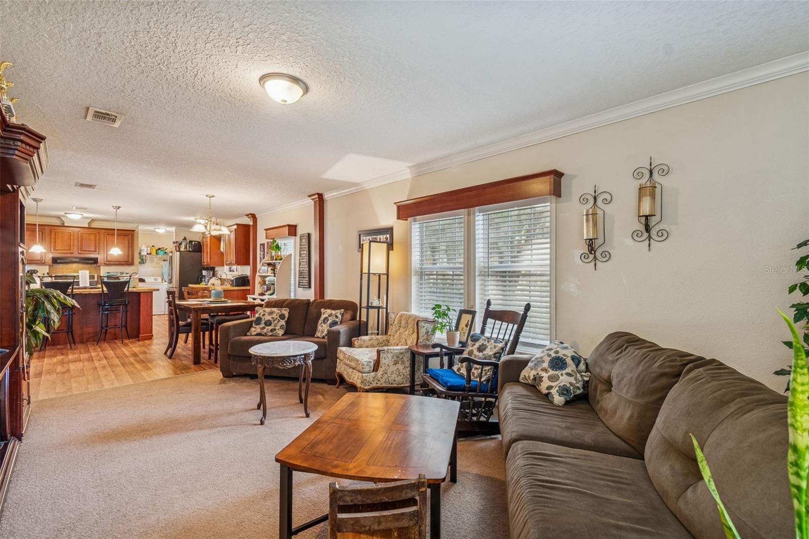 Image 14 of 57 For 27435 Holiday Drive