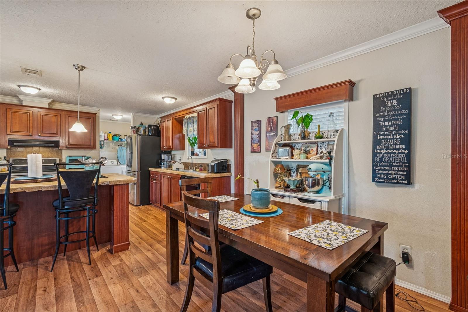 Image 25 of 57 For 27435 Holiday Drive