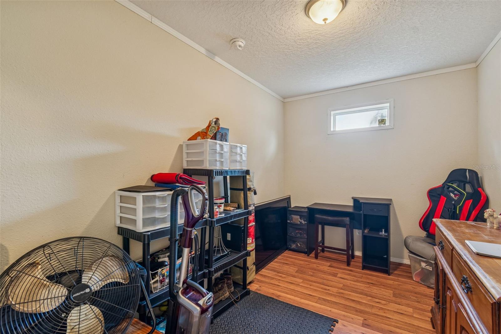 Image 39 of 57 For 27435 Holiday Drive