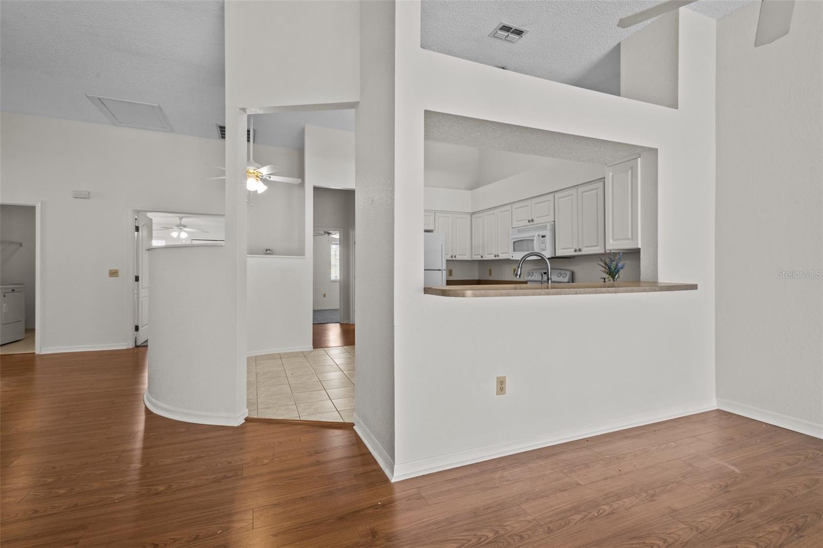 Image 10 of 34 For 2014 Golfview Drive 2014