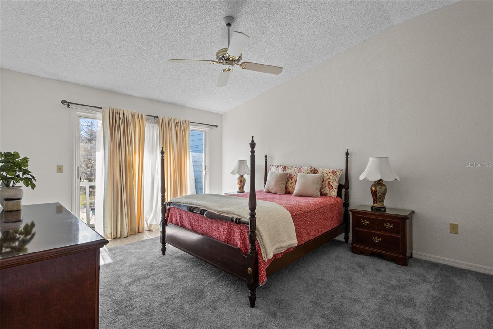 Image 14 of 34 For 2014 Golfview Drive 2014