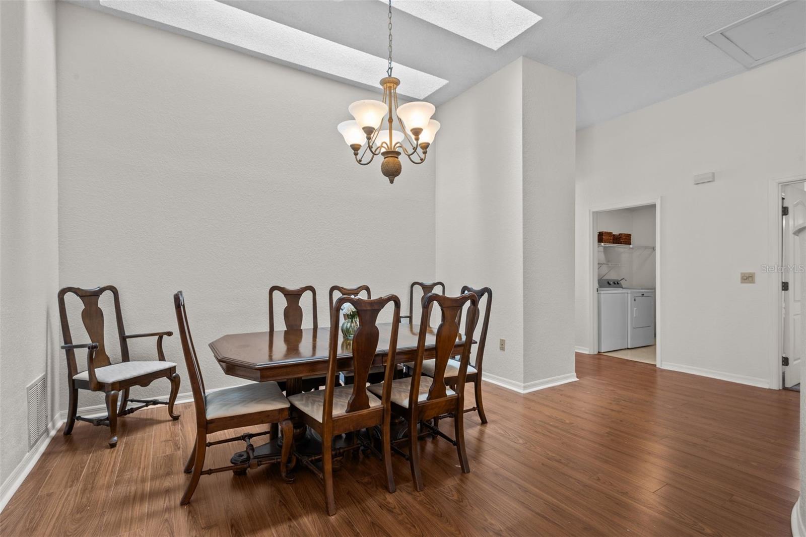 Image 3 of 34 For 2014 Golfview Drive 2014