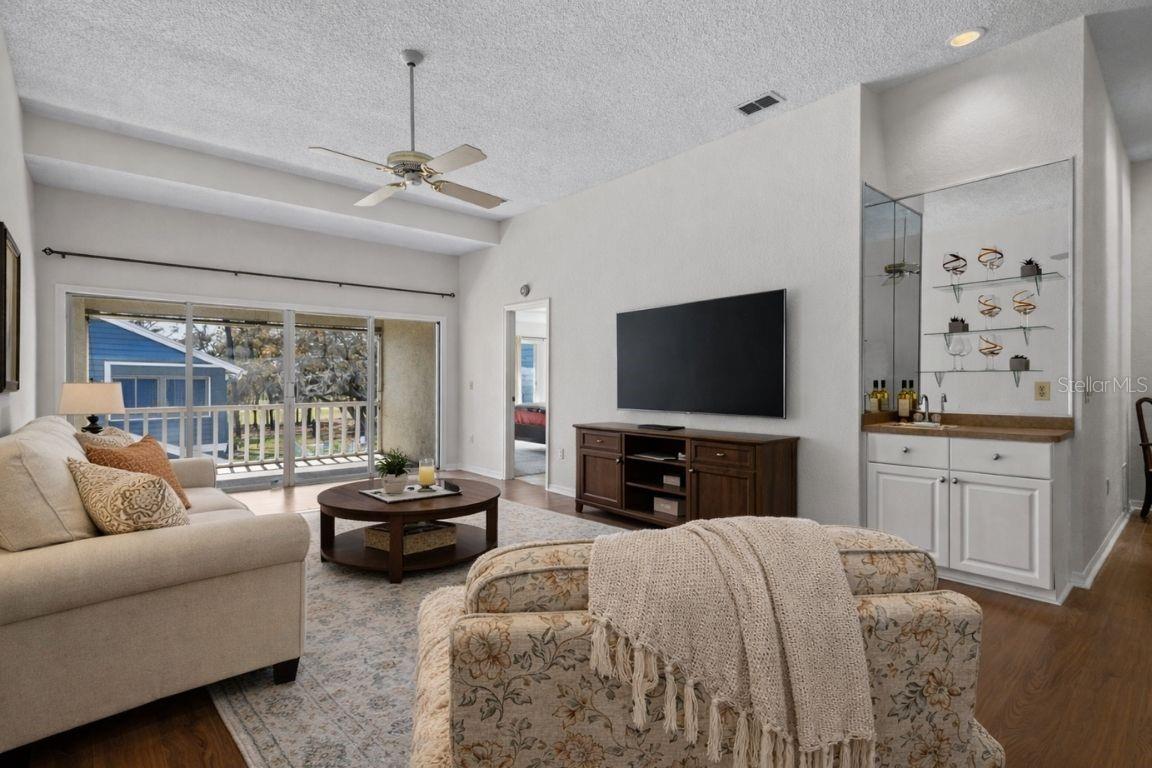 Image 6 of 34 For 2014 Golfview Drive 2014