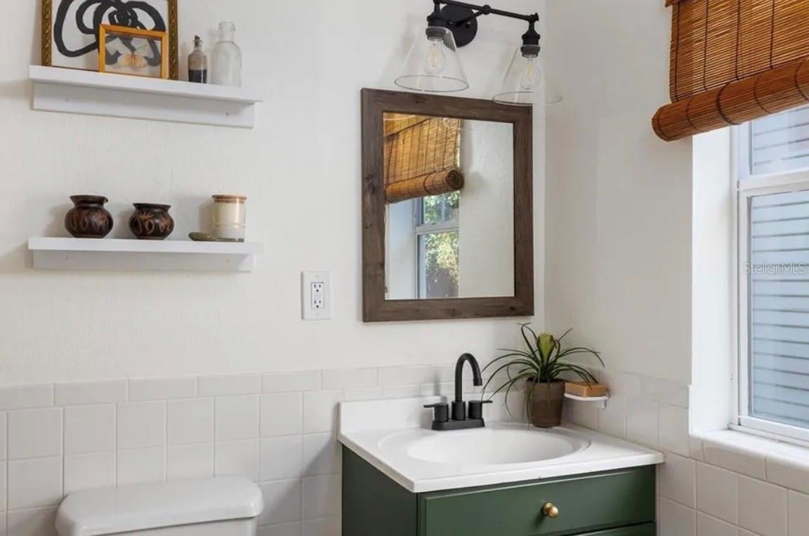 Listing photo id 9 for 236 North Street