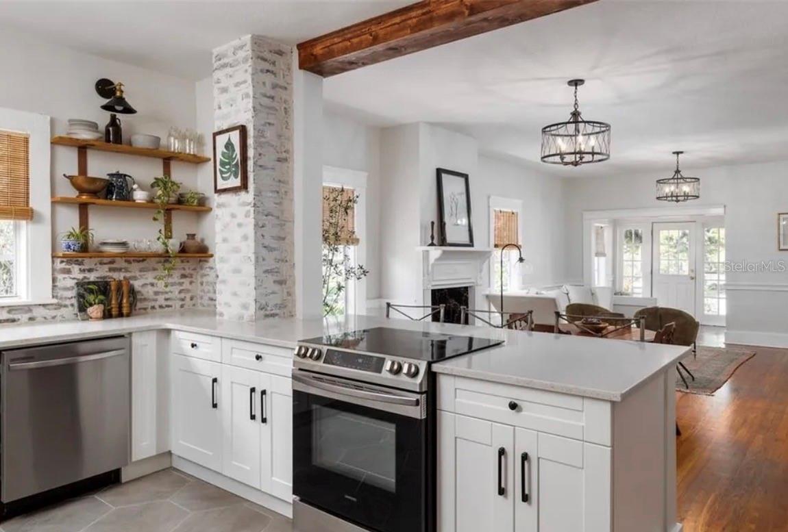 Listing photo id 28 for 236 North Street