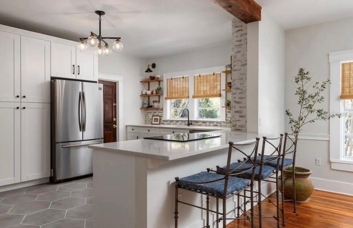 Listing photo id 2 for 236 North Street