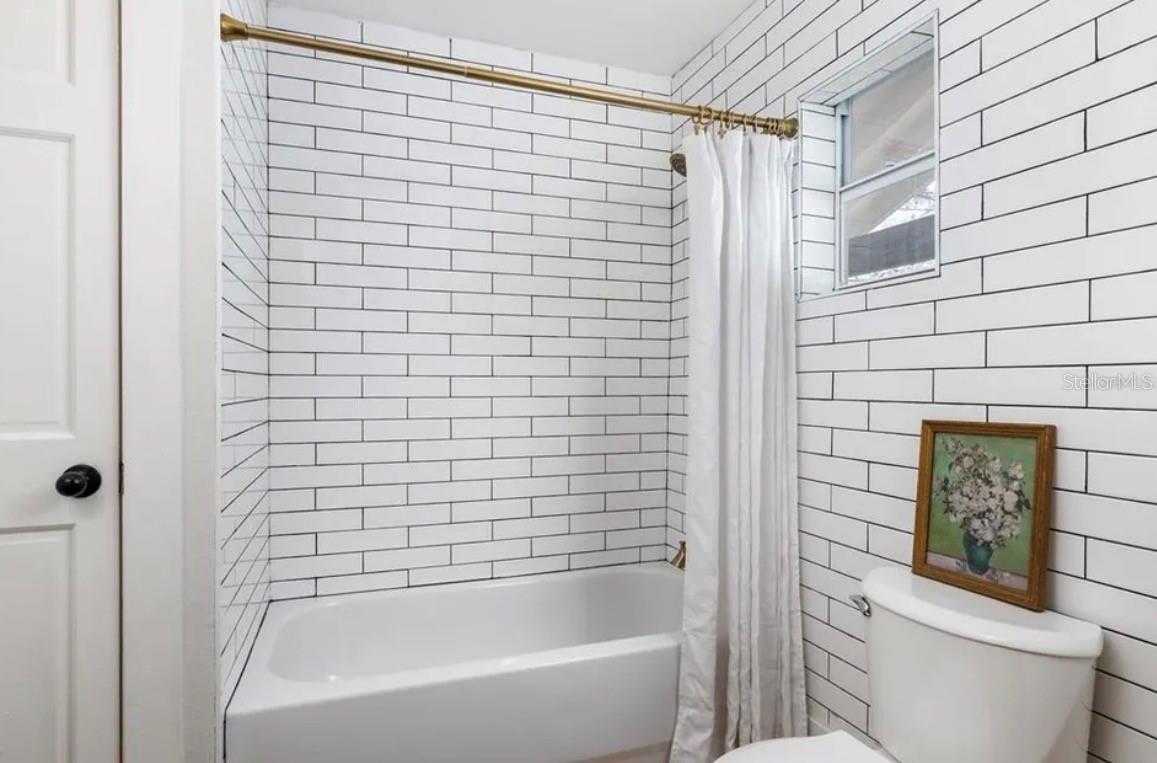 Listing photo id 3 for 236 North Street