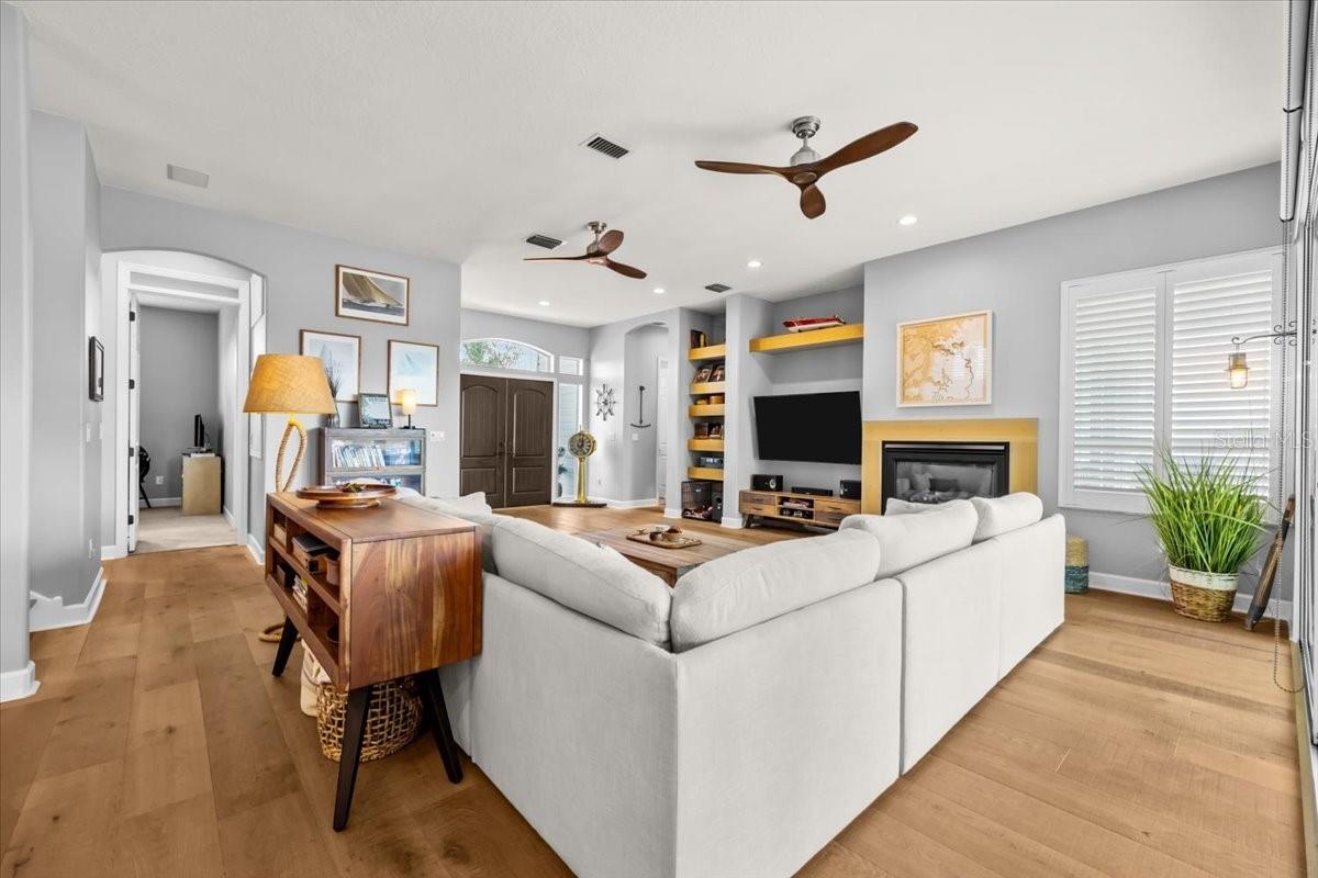 Listing photo id 10 for 8117 Brighton Drive