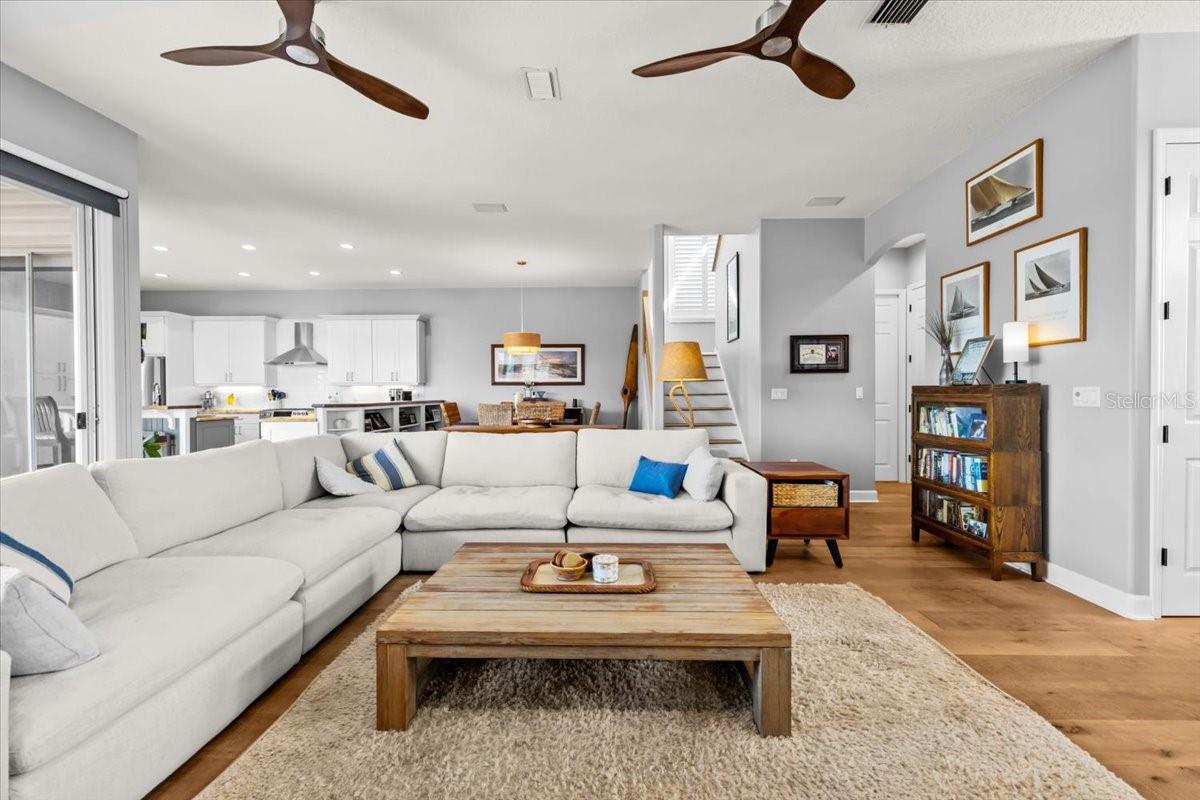 Listing photo id 12 for 8117 Brighton Drive