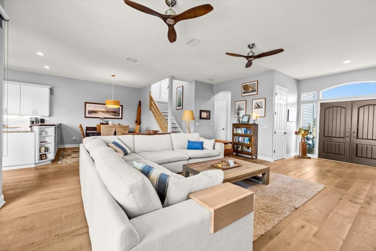 Listing photo id 13 for 8117 Brighton Drive