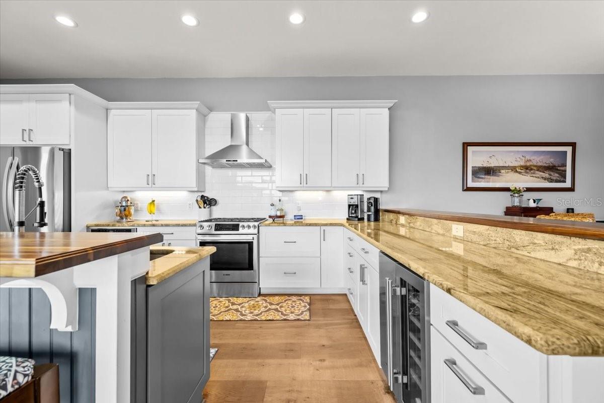 Listing photo id 19 for 8117 Brighton Drive