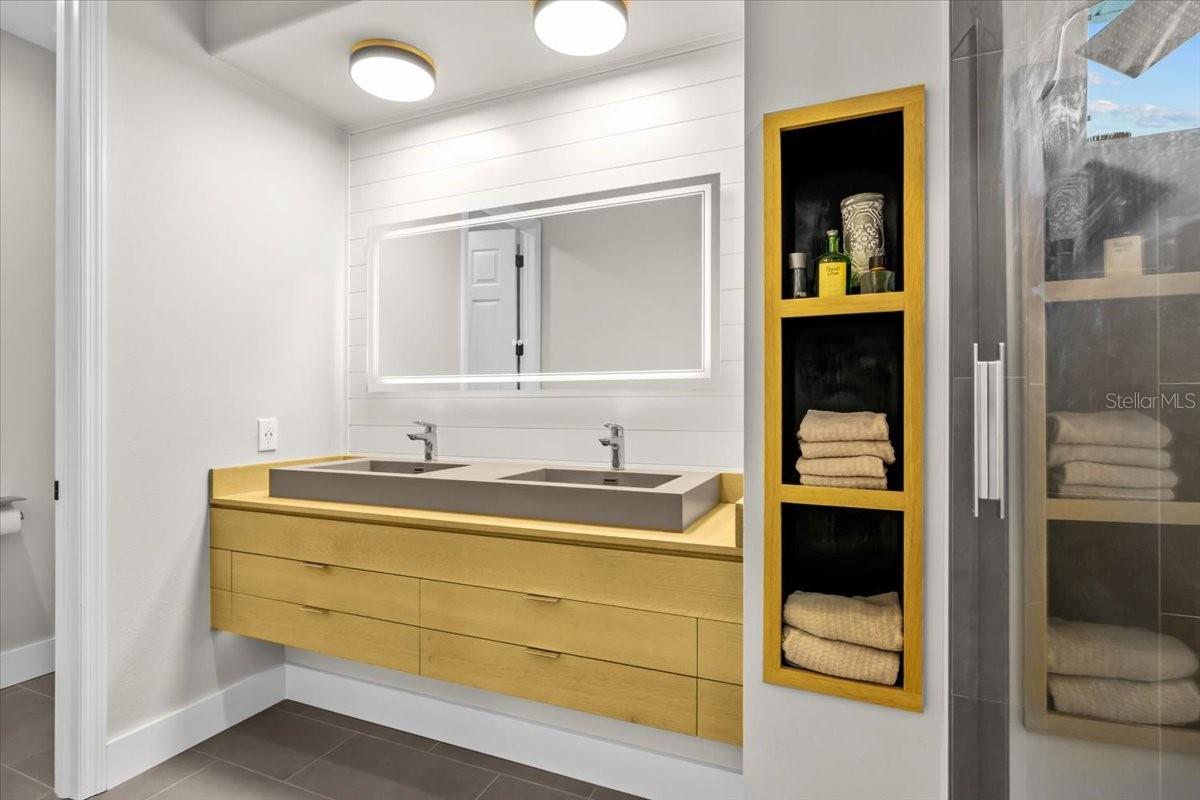 Listing photo id 28 for 8117 Brighton Drive