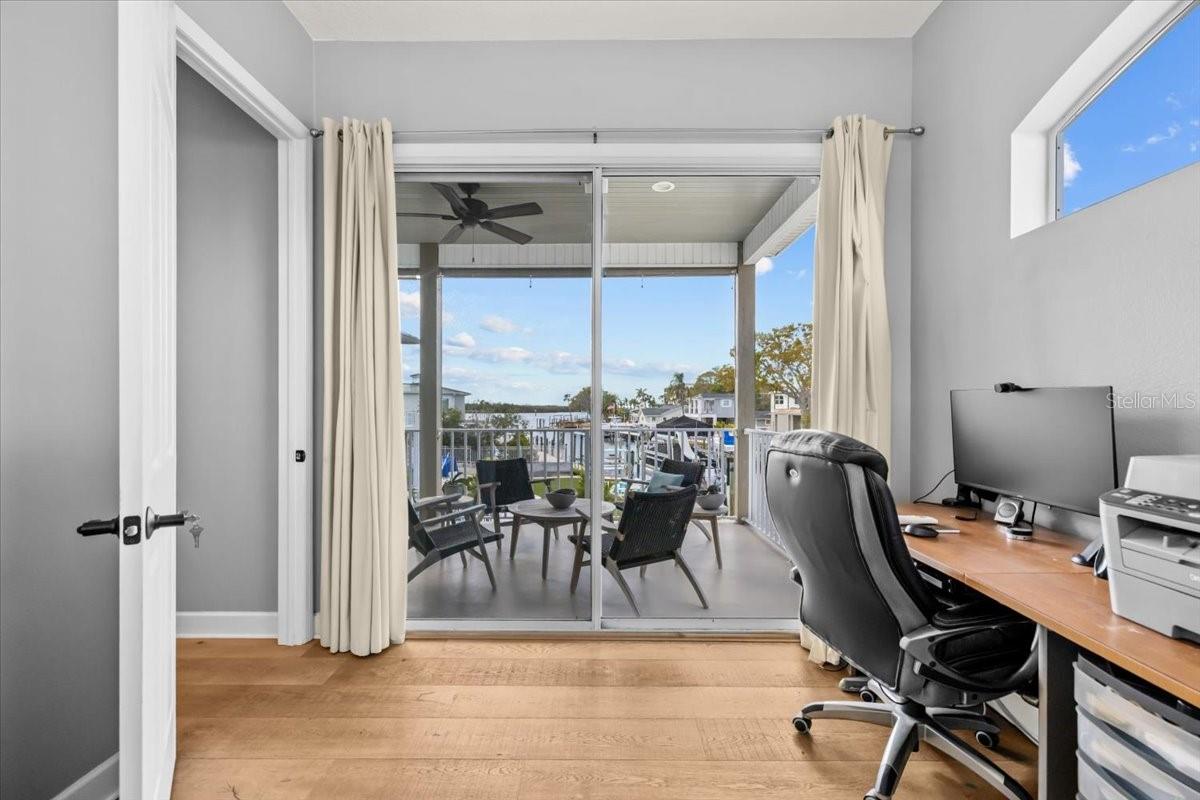 Listing photo id 36 for 8117 Brighton Drive