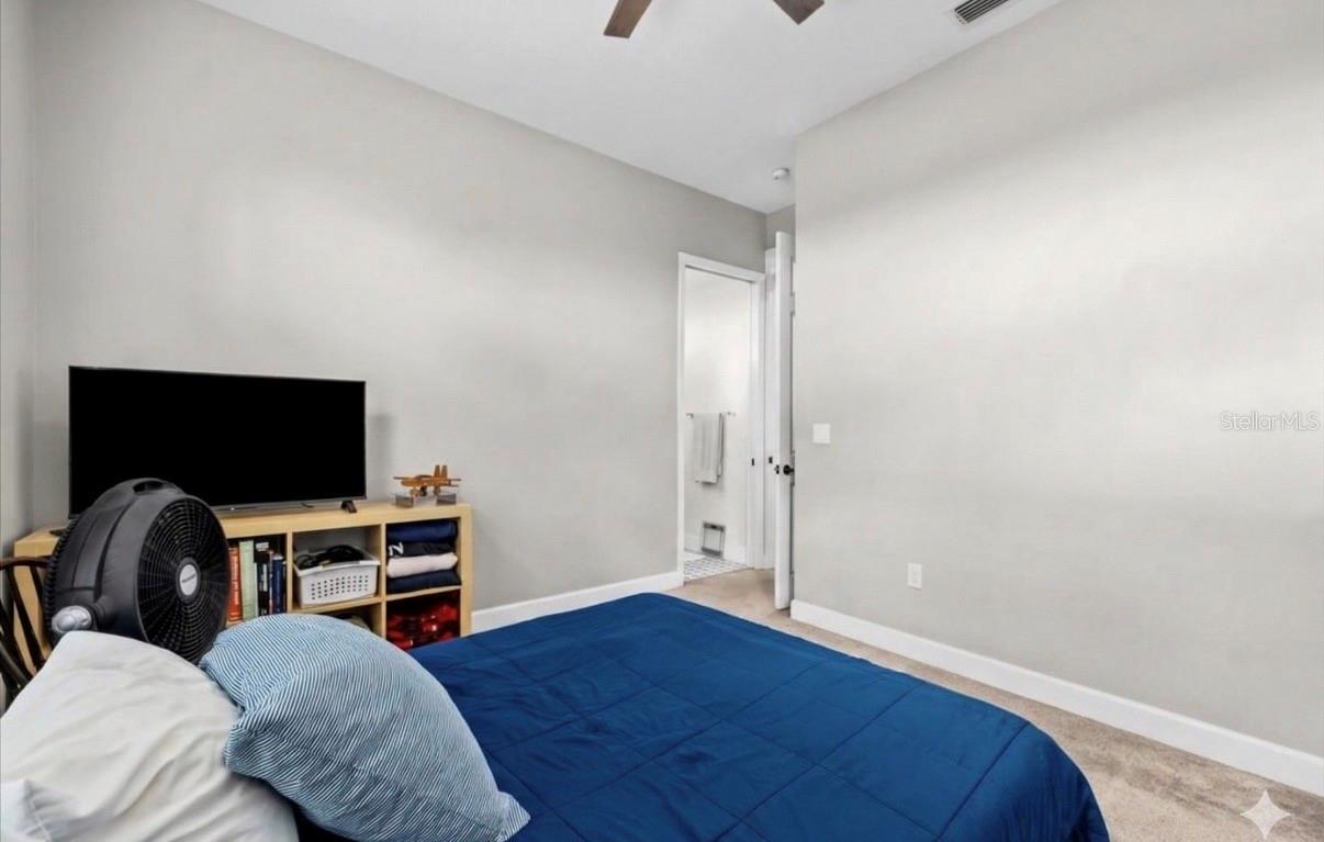 Listing photo id 45 for 8117 Brighton Drive