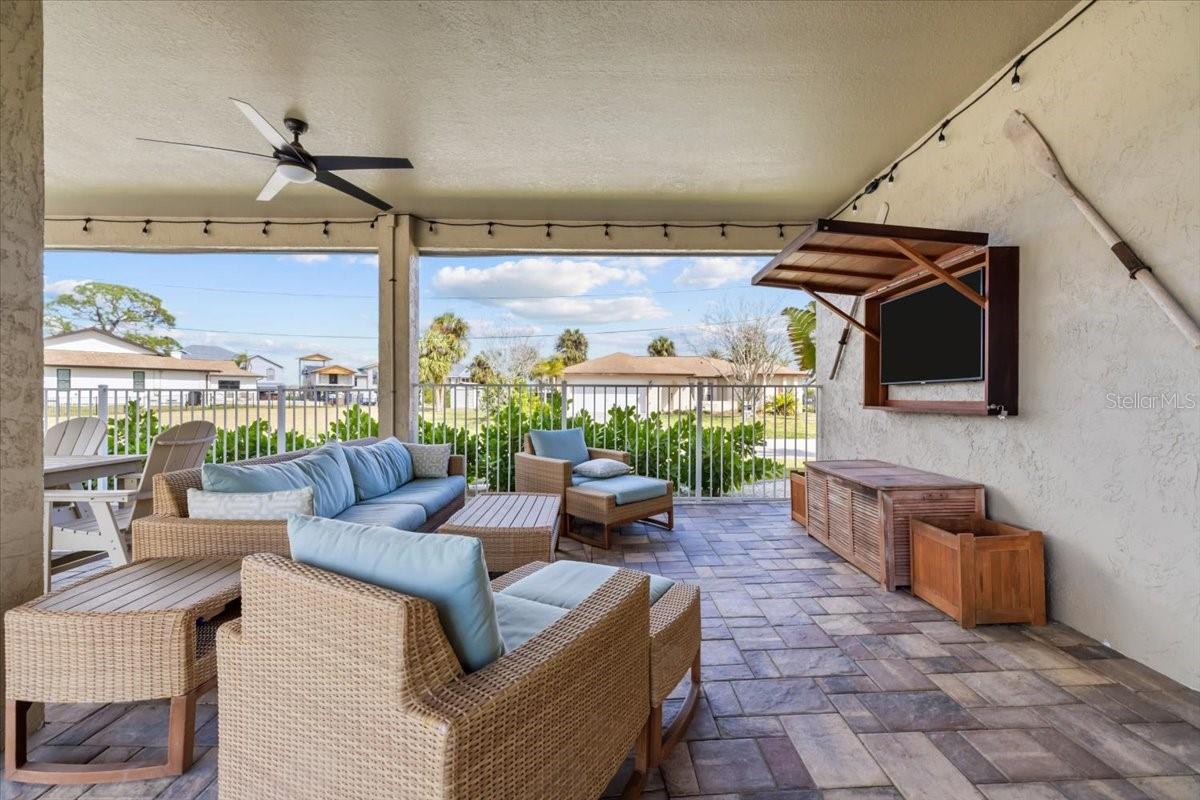 Listing photo id 52 for 8117 Brighton Drive