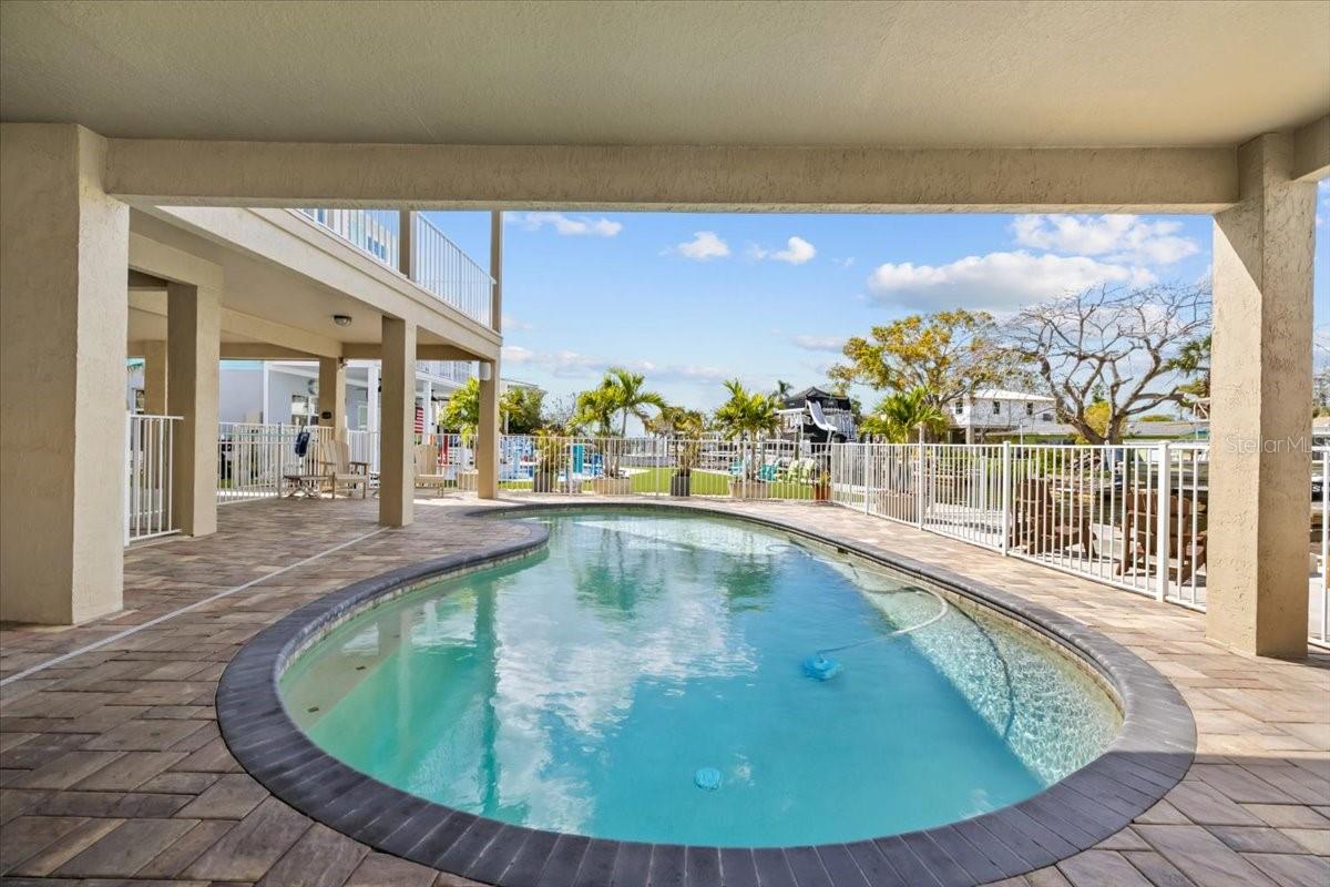 Listing photo id 54 for 8117 Brighton Drive