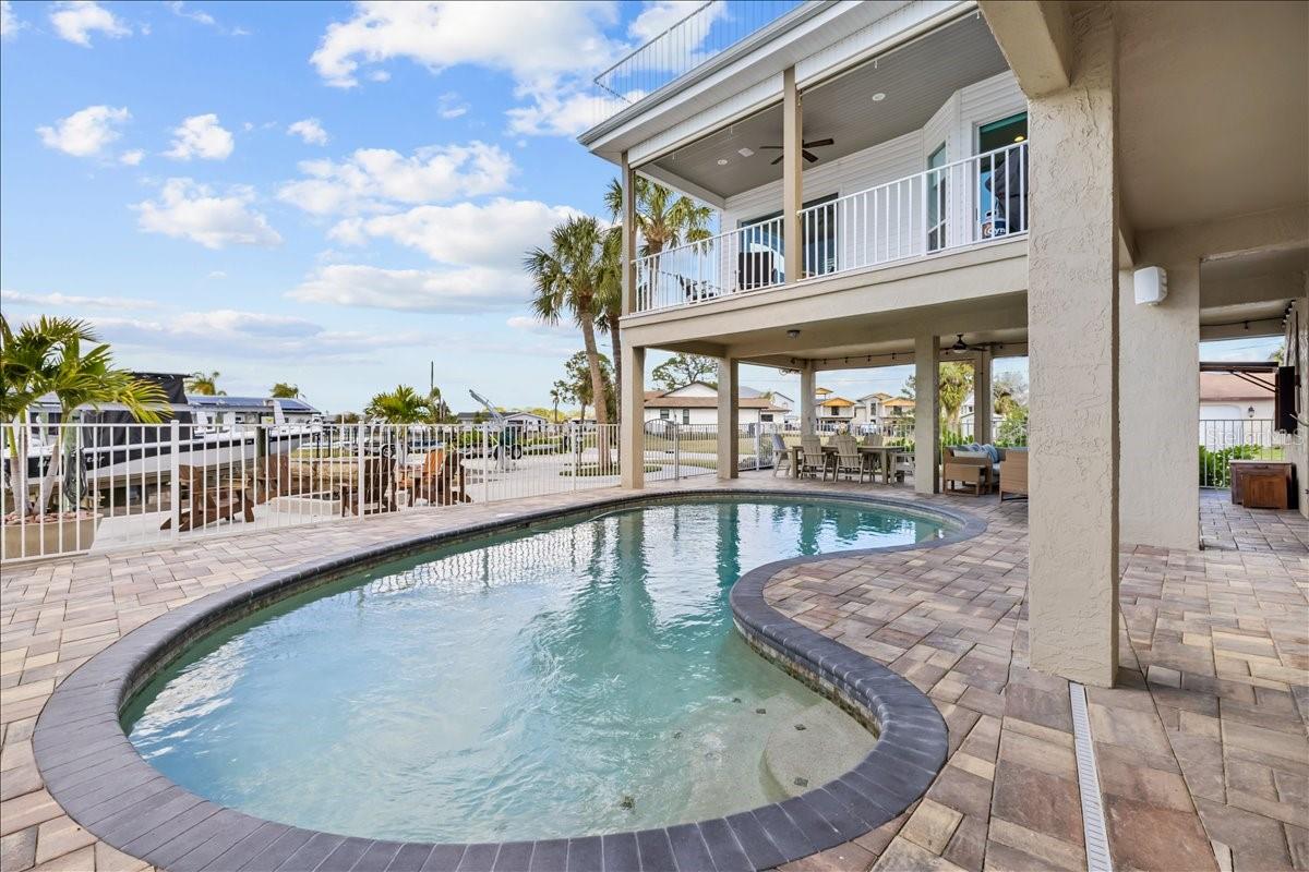 Listing photo id 55 for 8117 Brighton Drive