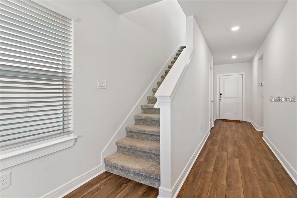 Image 19 of 32 For 30555 Thunderbird Drive