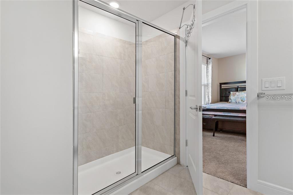 Image 24 of 32 For 30555 Thunderbird Drive